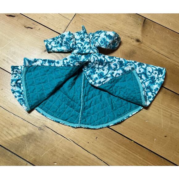 Vintage Beautiful Quilted Teal/Blue White Doll Dress. Formal. Evening Fashion - Picture 5 of 7